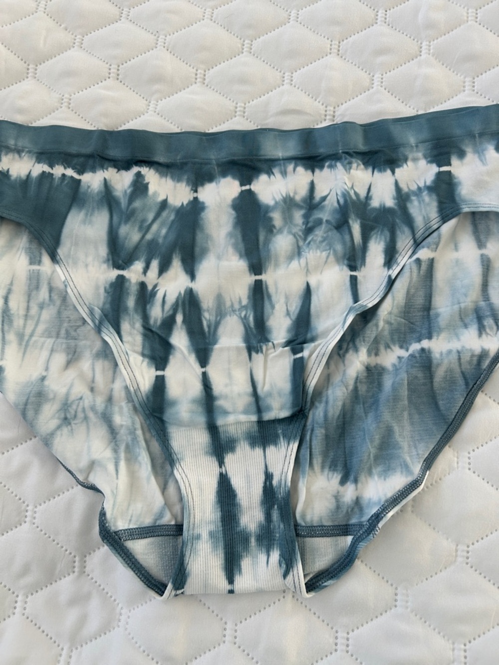 Victoria's Secret Blue & White Tie-Dye High Leg Briefs, size XXL